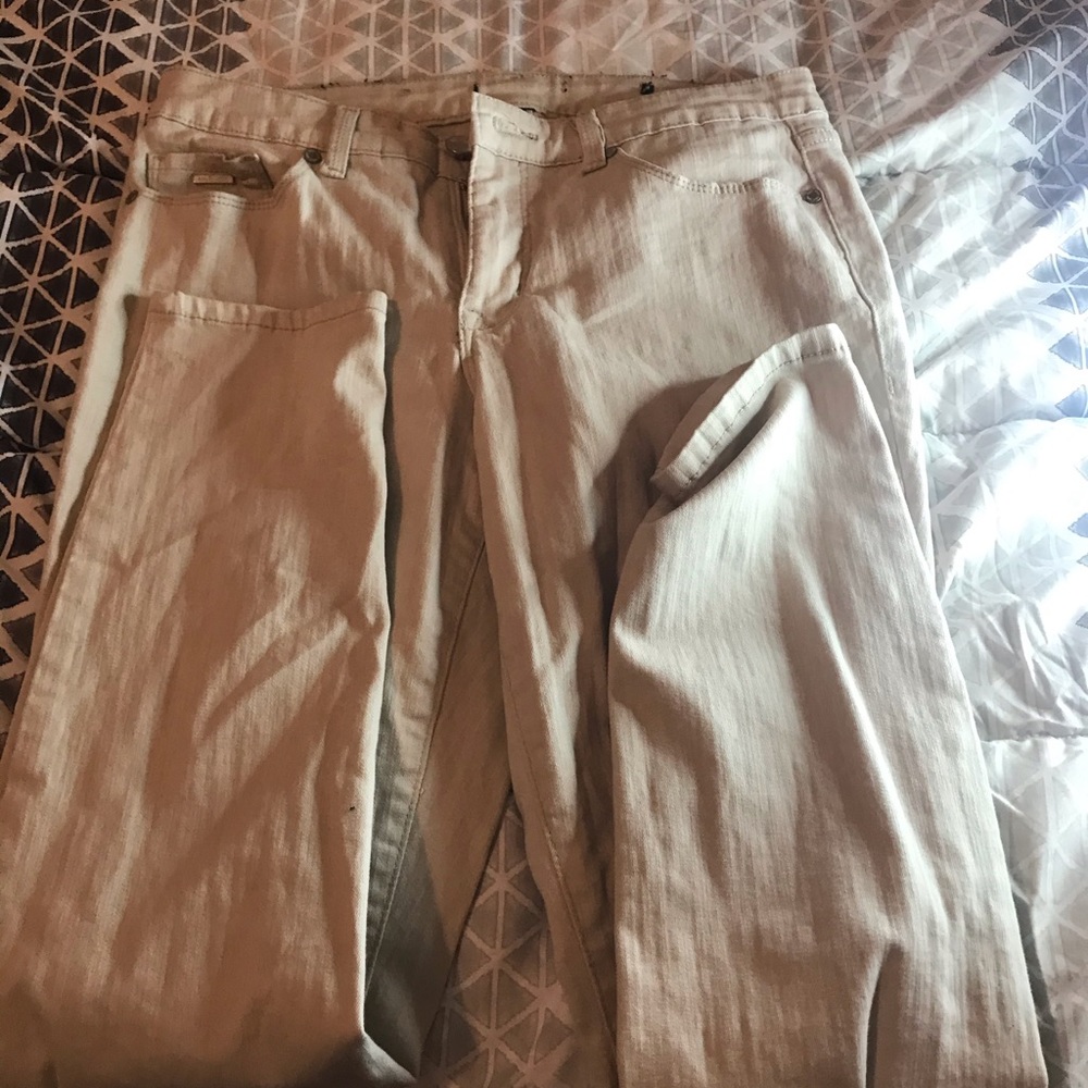 Skinny jeans